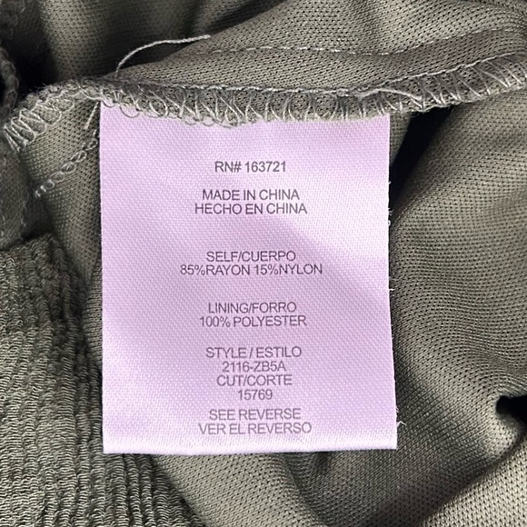 CITY STUDIO Womens Green Stretch Cut Out Smocked Tie-back Tiered Sleeveless - Picture 9 of 11